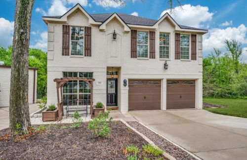 Lakefront Oasis King BDGame RoomLake Access - Foto 6