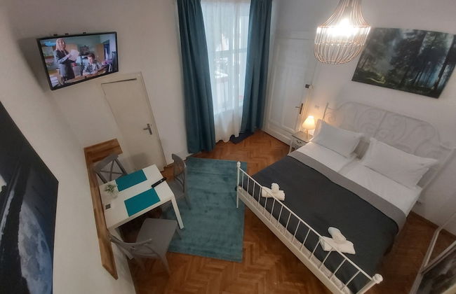 92 Residence - Photo 50