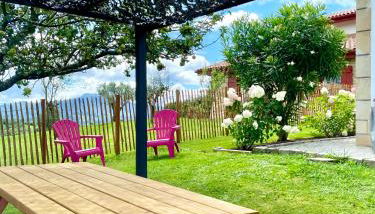 Le jardin d'Opporak - Jardin privé avec vue montagne - Foto 1, Garden, Garden view