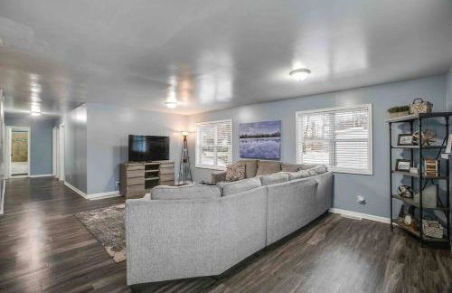 Newly Updated Smart Home 1 mile from ND & Eddy St - Foto 8