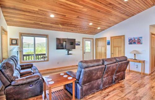 Waterfront Apt with Mtn View, Walk Into Town! - Foto 1