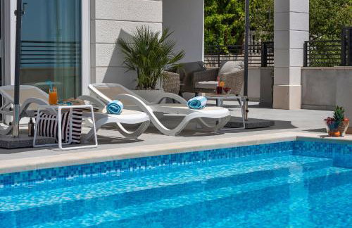 Villa Violet with Salt water pool - Foto 10