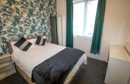 Ideal for groups - 2 Bedroom Apartment - Free Parking, Transit links, Close to Stadiums - Foto 6