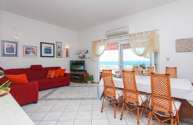 Holiday home Lola, sea on a palm! HEATED POOL - Photo 53