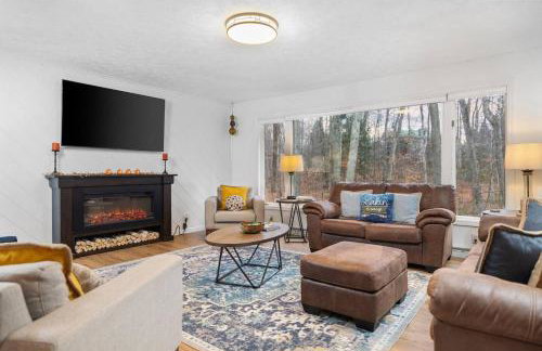 Private & Convenient-Hot tub-Fire Pit-Game room! - Photo 19