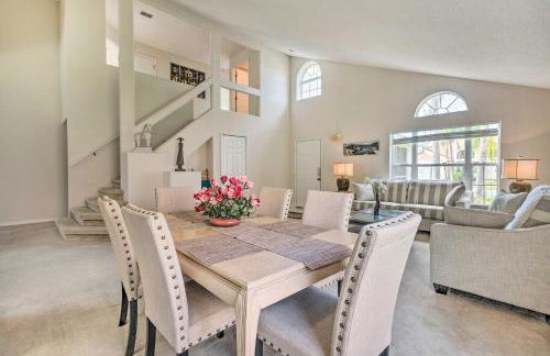 Less Than 5 Mi to Disney Parks Spacious Home with Lanai - Foto 3