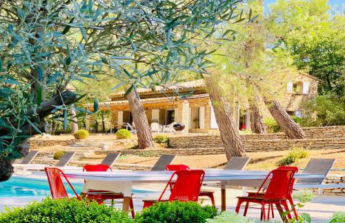 Zen et Chic, juste à coté de la Bastide de Marie - Photo 1