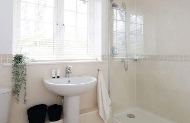 Modern Stylish Seaside Family Home - Foto 18