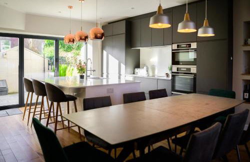 Luxurious Retreat in Buxton - Photo 16