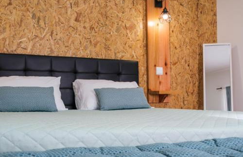 Castanheiro's Place - Photo 23