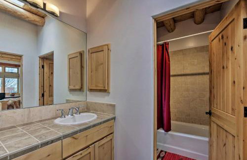 Adobe-Style Home w/ Views < 5 Mi to Santa Fe Plaza - Foto 21