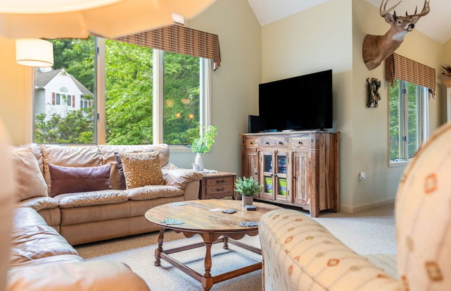 Twin Waters by Avantstay Patio Pool Table - Photo 6