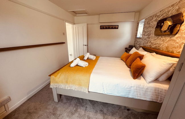 Luxury Adult-only 2-bedroom Bungalow With Hot Tub - Foto 33