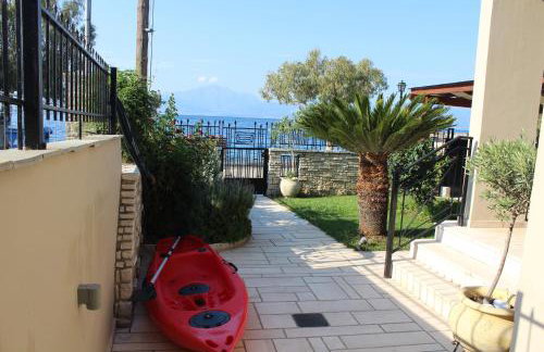 Amaryllis Holiday Home - Photo 20