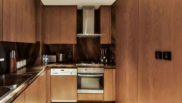 Maison Privee - Elegant Apt with Sea Views at FIVE Palm Jumeirah - Foto 5, Cocina privada