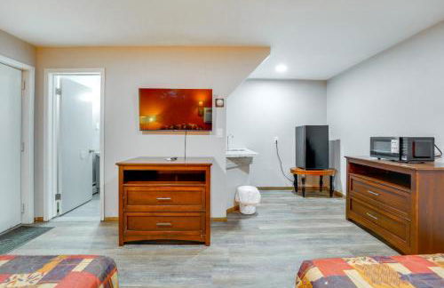 Ski, Explore, Bring Pets! Studio 5 Mi to Pine Knob - Foto 7