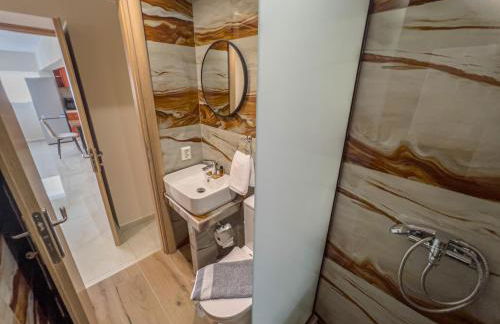 Loridis Central Apartments - Photo 12