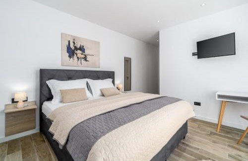 Villa BAMM with heated 36sqm pool, 5 en-suite bedrooms and panoramic sea views - Foto 35