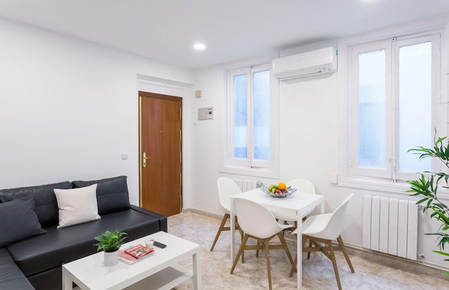 Design Apt. Historic District - Sol - Photo 18