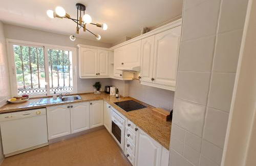 Estepona Sunriser Sea view apartment - Photo 9