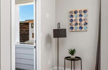 Side-by-Side Homes with Hot Tubs - Sleeps Over 20 Guests - Photo 37