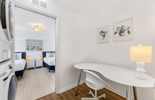 Stunning Tropical Heated Pool House Near The Beach - Foto 10