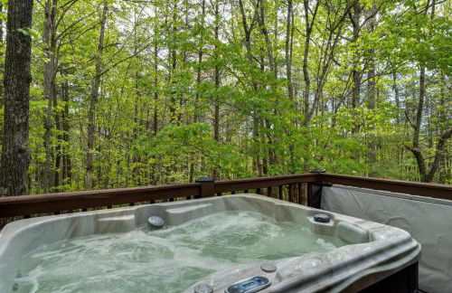 Boujee Bear Lodge - A Peaceful Cabin in the Woods - Photo 44