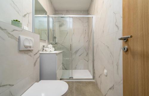 Villa KING with private pool with hydromassage, 4 bedrooms, 3km from sea and town Omiš - Foto 26