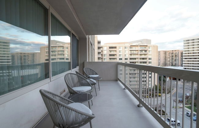 Crystal City Apt Close to Airport - Foto 53