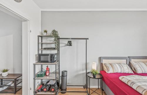 BAT Home Solutions Trierweiler - alles was ein Hotel nicht bietet - 5 Apartments 40 bis 120 qm für bis zu 29 Personen - 5-Raum-Apartment barrierefrei - 60 qm Balkon mit Blick bis Luxemburg - einzeln bis komplett buchbar - 3 Min zur A64 - Foto 46