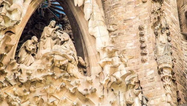 Free tour por el exterior de la Sagrada Familia - Foto 5, Detalle de la Fachada del Nacimiento