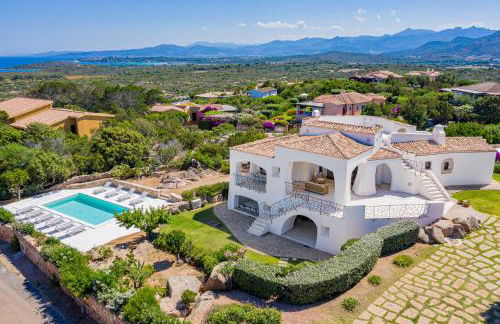 Villa Adele, con piscina a 700 mt dal mare - Foto 1