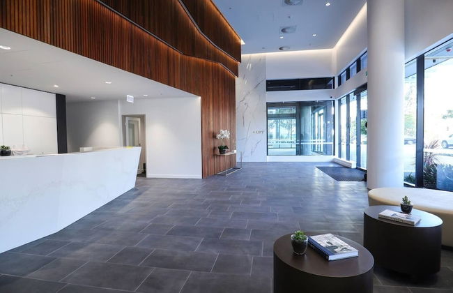 Stylist 2 Bedrooms Apartment With Pool/gym/parking - Foto 2