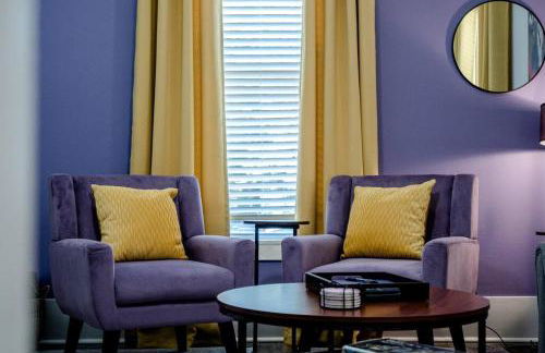 Vineyard Cottage-Pet Friendly & Walk to Oaklawn! - Foto 8