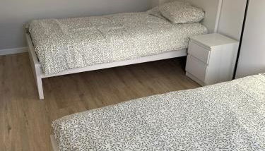 Appartement au coeur du village au rez de chaussée - Photo 4