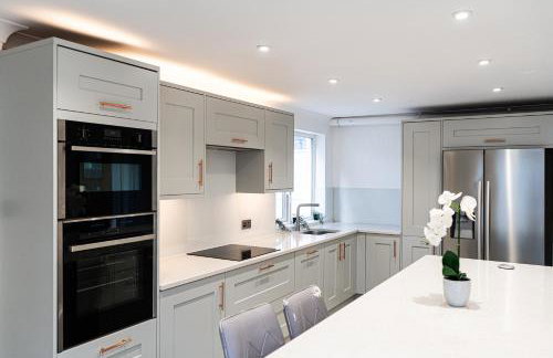 5 Bed House - Pool - Hot Tub - Sauna - Pool Table - Near New Forest and Beach - Sleeps 12 - Photo 45