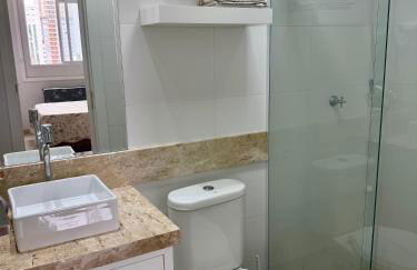 Apartamento vista mar, 2 quartos, garagem - COMPLETO - Foto 23