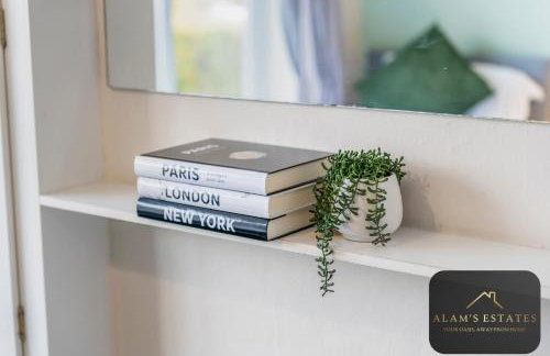 Spacious 4 Bedroom Leeds House - Ideal for Family and Contractors - Free WIFI and Free Parking - Foto 8