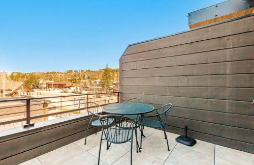 Stylish Grand Lake Retreat - King Bed - Walk to Lake - Foto 5