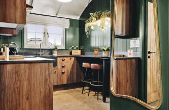 Nestledstays - The Oak - Photo 16