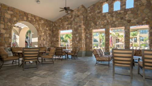 10 miles to Disney World, 2 pools, fitness room, WiFi, balcony, washer, dryer, kitchen - Foto 4