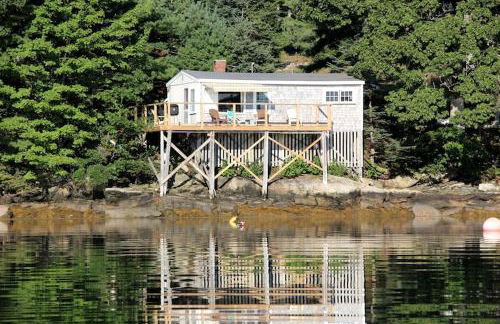 Studio Cottage Rental next to the Water in Boothbay Harbor, Maine - Photo 4