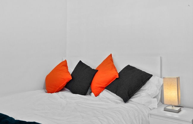 High Wycombe Apartments - Photo 13