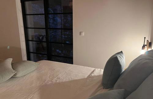 Villa Horti , 333 steps from Agni Bay - Photo 18