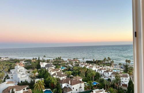 MARBELLA BEACHFRONT - Beachside apartment with stunning sea views - Photo 51
