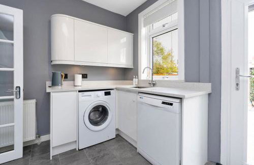 Crewe Apartment - Stylish 2 bedroom apt, Garden, Free parking, Edin City - Foto 5