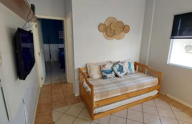 Excelente Apartamento a 1 quadra e meia do mar - Foto 5