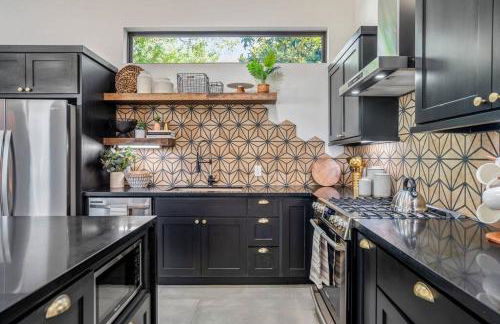 Bohemian Cathedral @ East Downtown - Foto 29