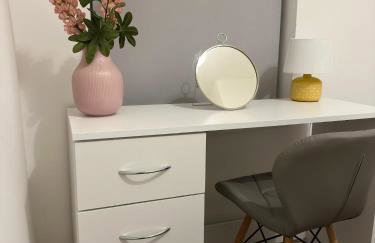 Cosy 2 bed flat, Wi-Fi Netflix, Free Parking - Foto 5