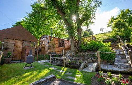 The Old Pumphouse Shepherds Hut with Hot Tub - Photo 20